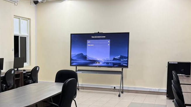 integrating ultra-HD display